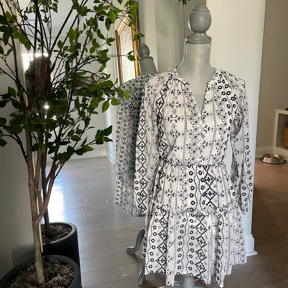 Adelyn Rae Navy Blue and White Bishop Sleeve Dress
